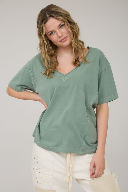 Light Olive Raw Edge V-Neck Short Sleeve Maternity T-Shirt