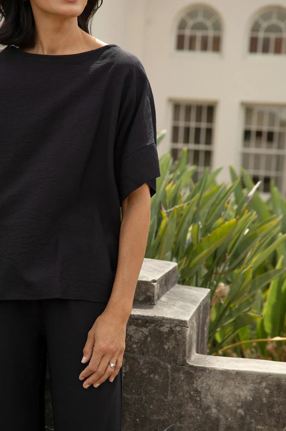 Gemma Short Sleeve Round Neck Top Black