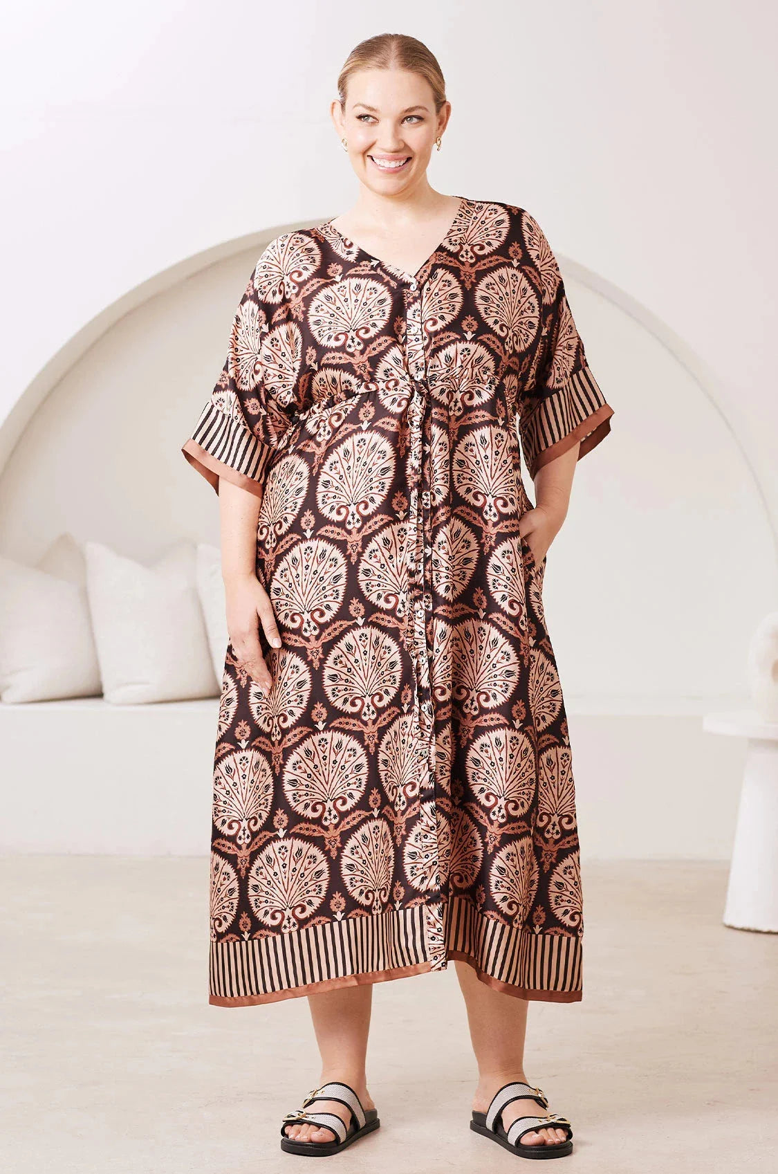 Nadia Short Sleeve Dress in Black