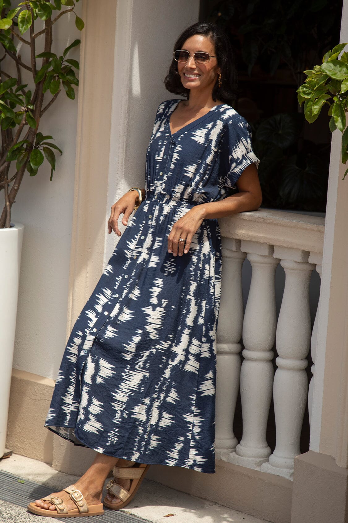Campania Short Sleeve Dress in Navy