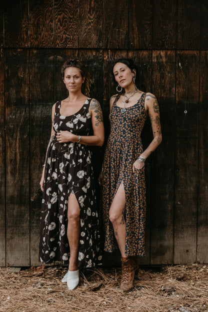 Long Agnes dress in Brown Poppy