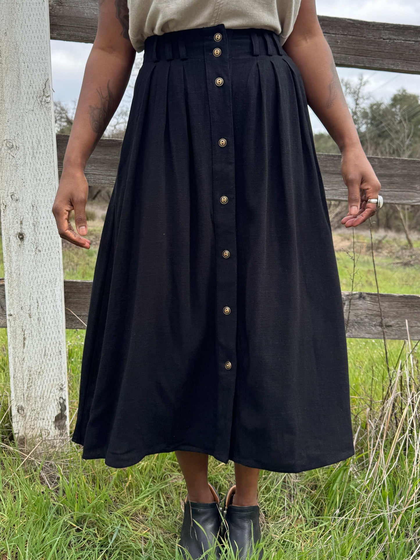Trices Skirt in Textured Black Irish Linen
