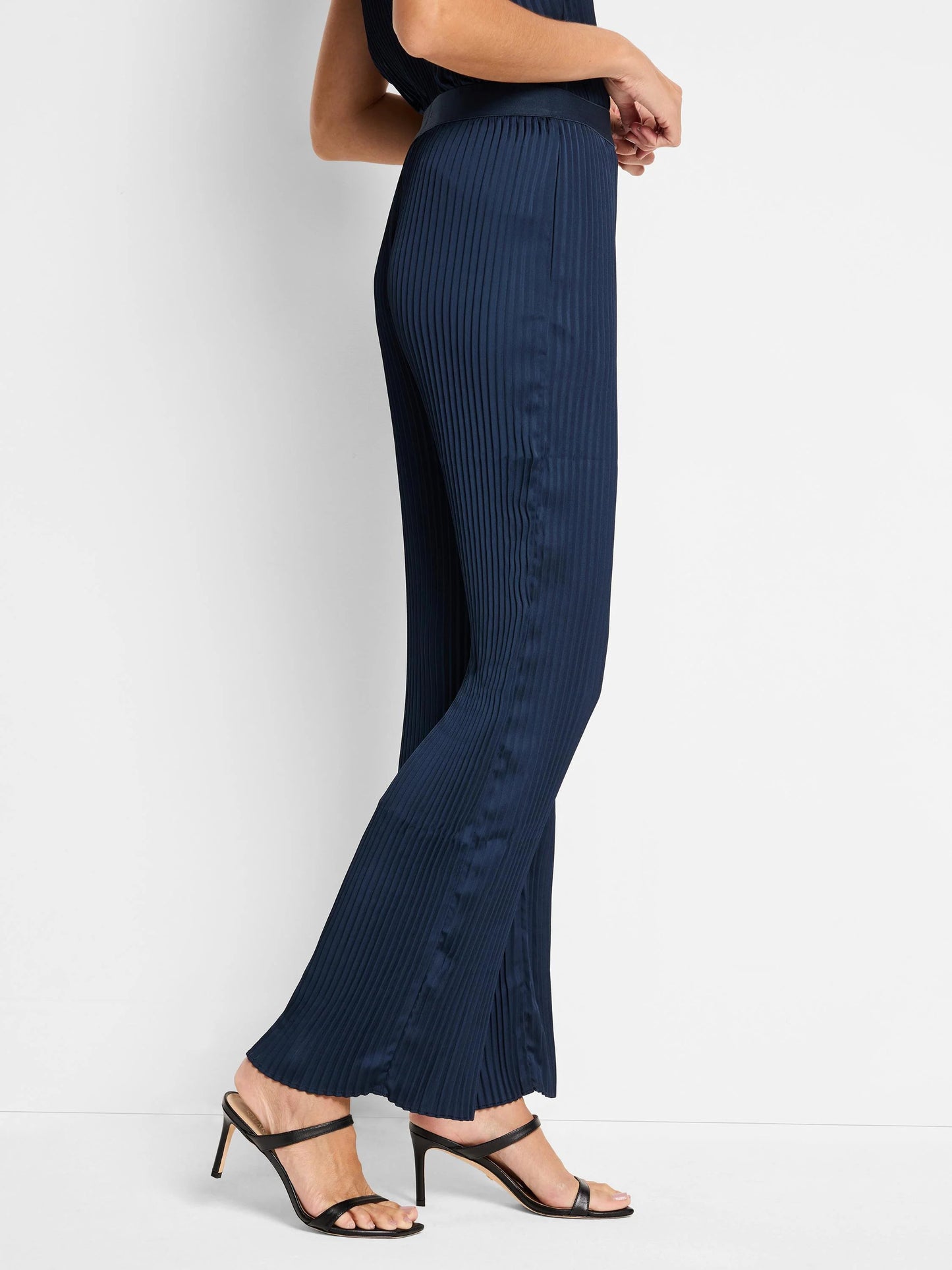 Crinkle Crepe Wide Leg Pant